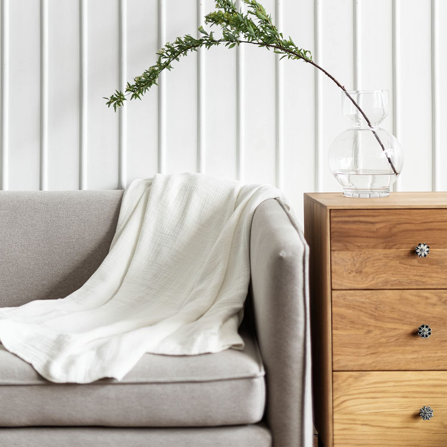 Set de 12 pomos tiradores de cerámica | Diseño flores en blanco y negro | Decoración muebles, armarios, cajones.-Nacnic-Nacnic Estudio SL