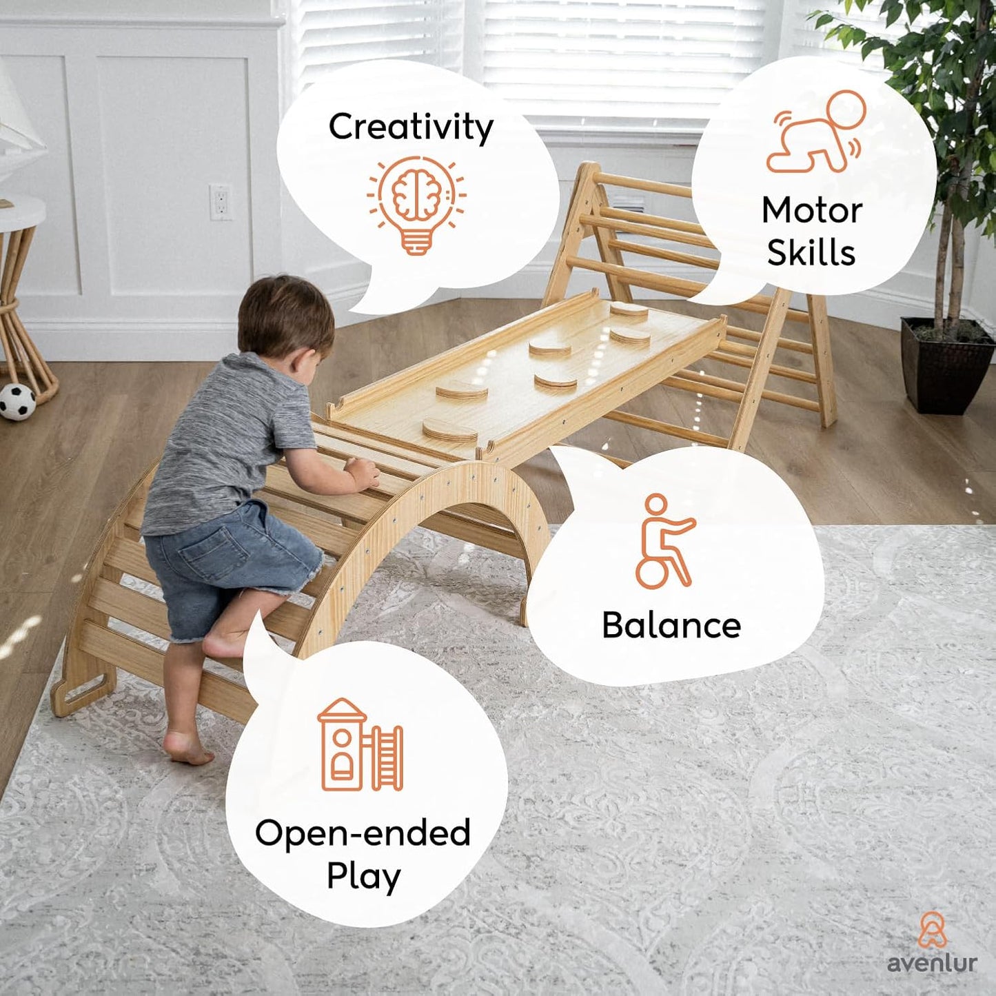 Gimnasio de escalada interior 5 en 1 Avenlur Hazel - Set de escalada Waldorf y Montessori con escalera triangular, rampa, arco trepador, balancín y tobogán - Juguetes Montessori para niños de 18 meses a 7 años (Natural)