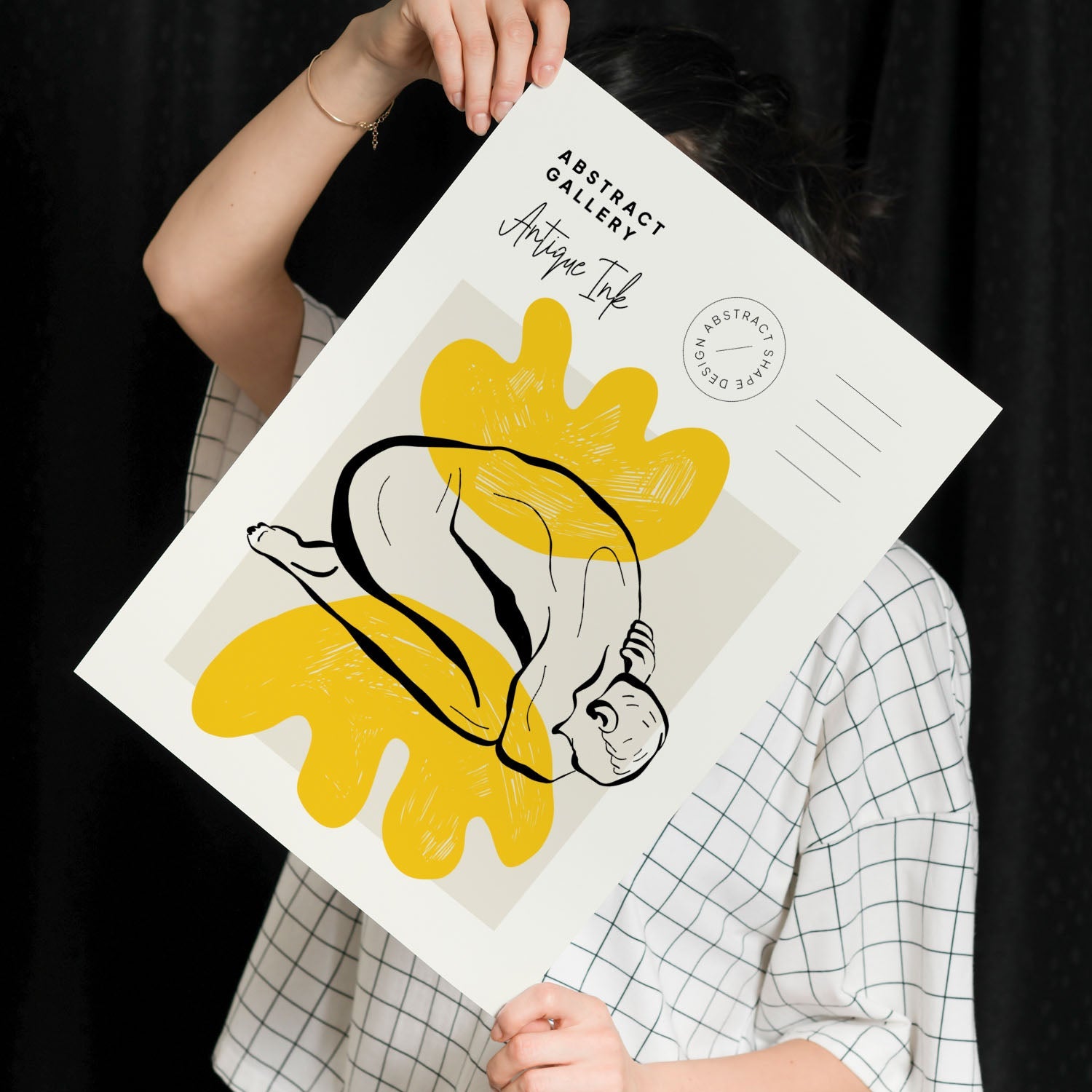 Curled up Ceasar-Artwork-Nacnic-Nacnic Estudio SL