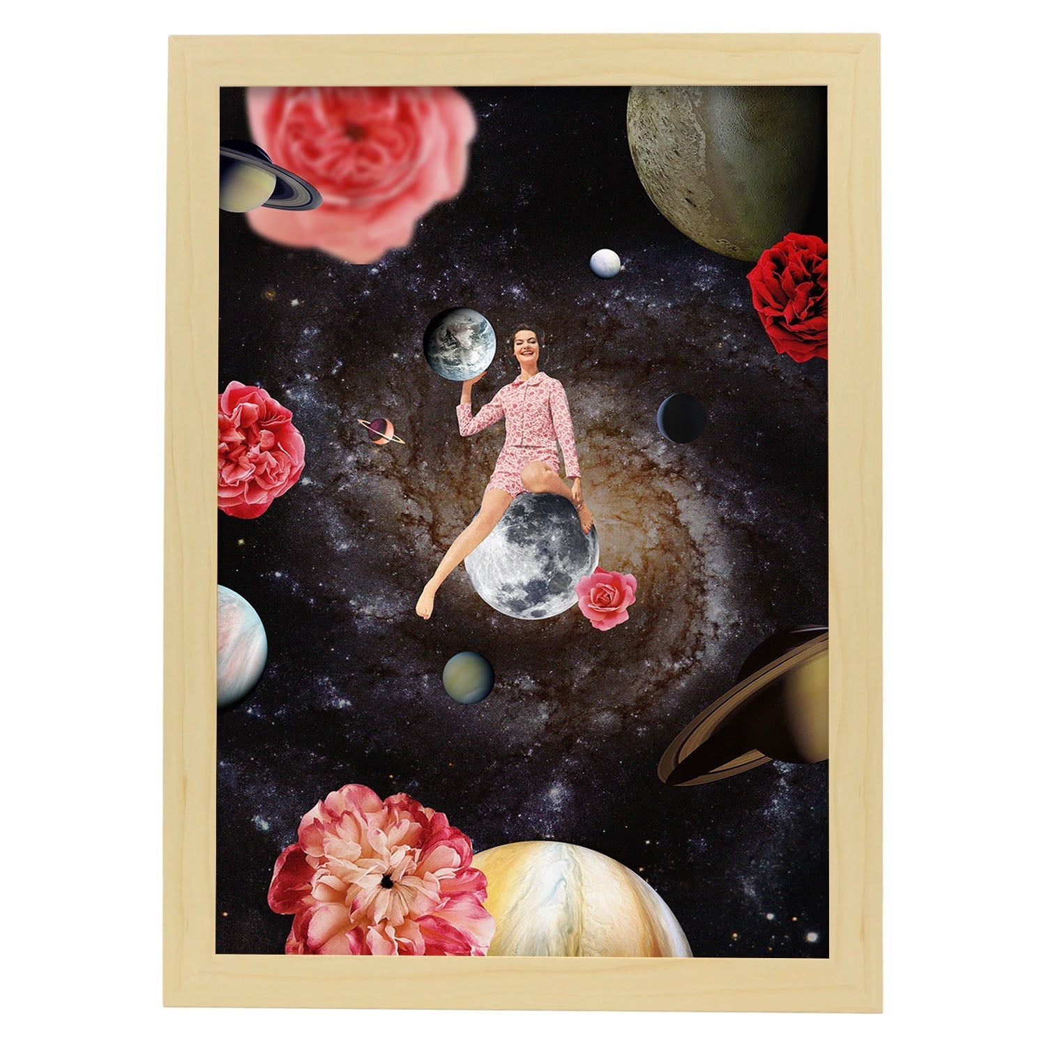 Lamina artistica decorativa con ilustración de Collage surrealista 31 estilo Collage-Artwork-Nacnic-A3-Marco Madera clara-Nacnic Estudio SL