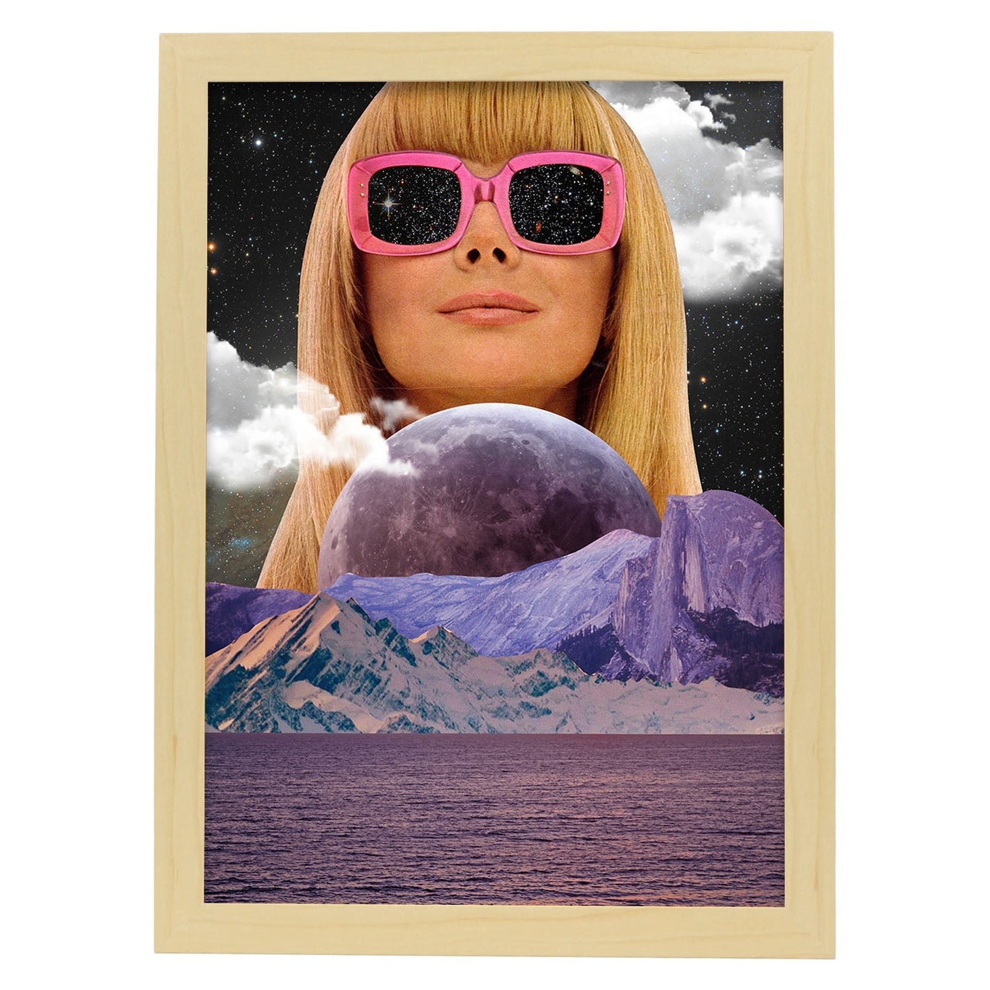 Lamina artistica decorativa con ilustración de Collage surrealista 47 estilo Collage-Artwork-Nacnic-A3-Marco Madera clara-Nacnic Estudio SL