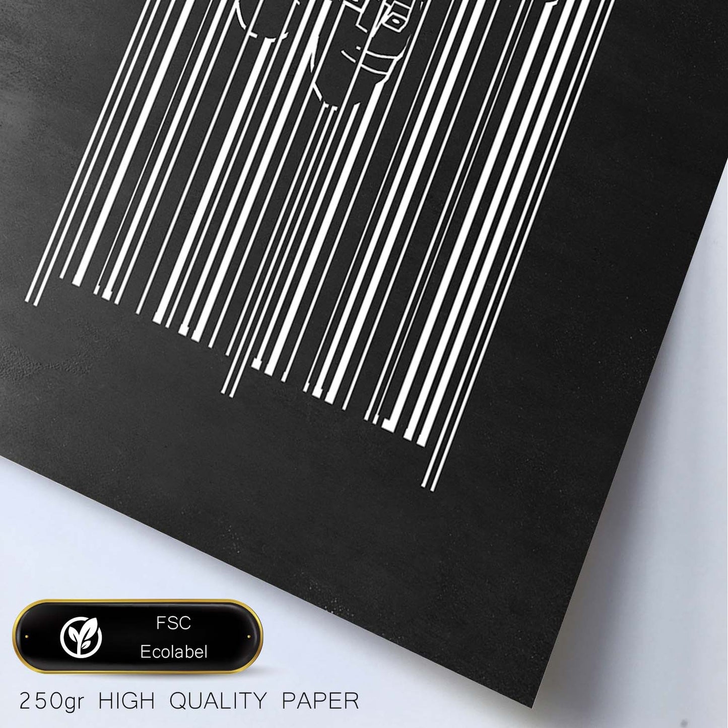 Lámina blanco y negro Astronauta codigo de barrasen Poster con fondo negro estilo pizarra. Papel 250 gr y tintas de alta calidad.-Artwork-Nacnic-Nacnic Estudio SL