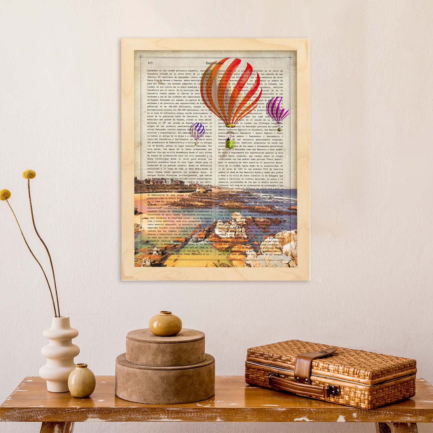 Lámina Ciudad de Santander. Estilo Vintage. Ilustración, fotografía y Collage con la Historia DE Santander.-Artwork-Nacnic-Nacnic Estudio SL