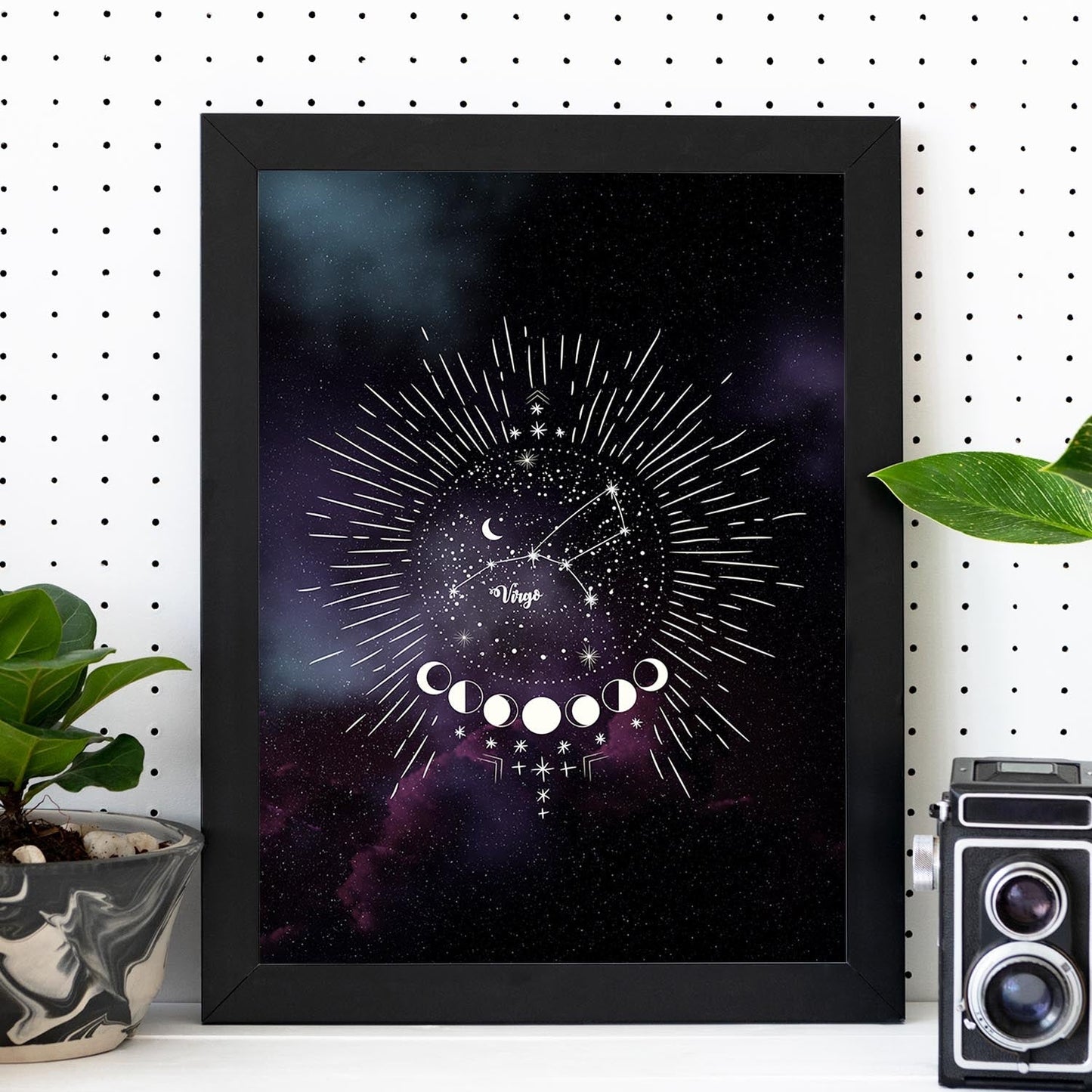 Lamina con la constelación Virgo. Poster con símbolo del Zodiaco en y Fondo del Cielo Estrellado-Artwork-Nacnic-Nacnic Estudio SL