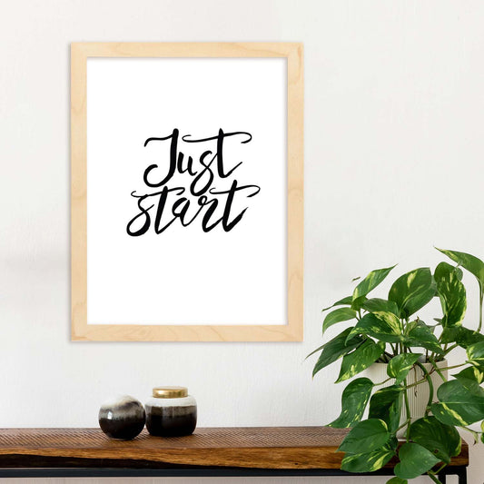 Lámina con mensajes felices en blanco y negro.Poster 'Solo Comienza'-Artwork-Nacnic-Nacnic Estudio SL