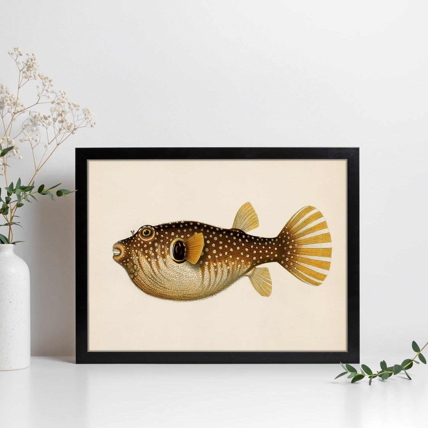 Lámina de pez marron, amarillo en , fondo papel vintage.-Artwork-Nacnic-Nacnic Estudio SL