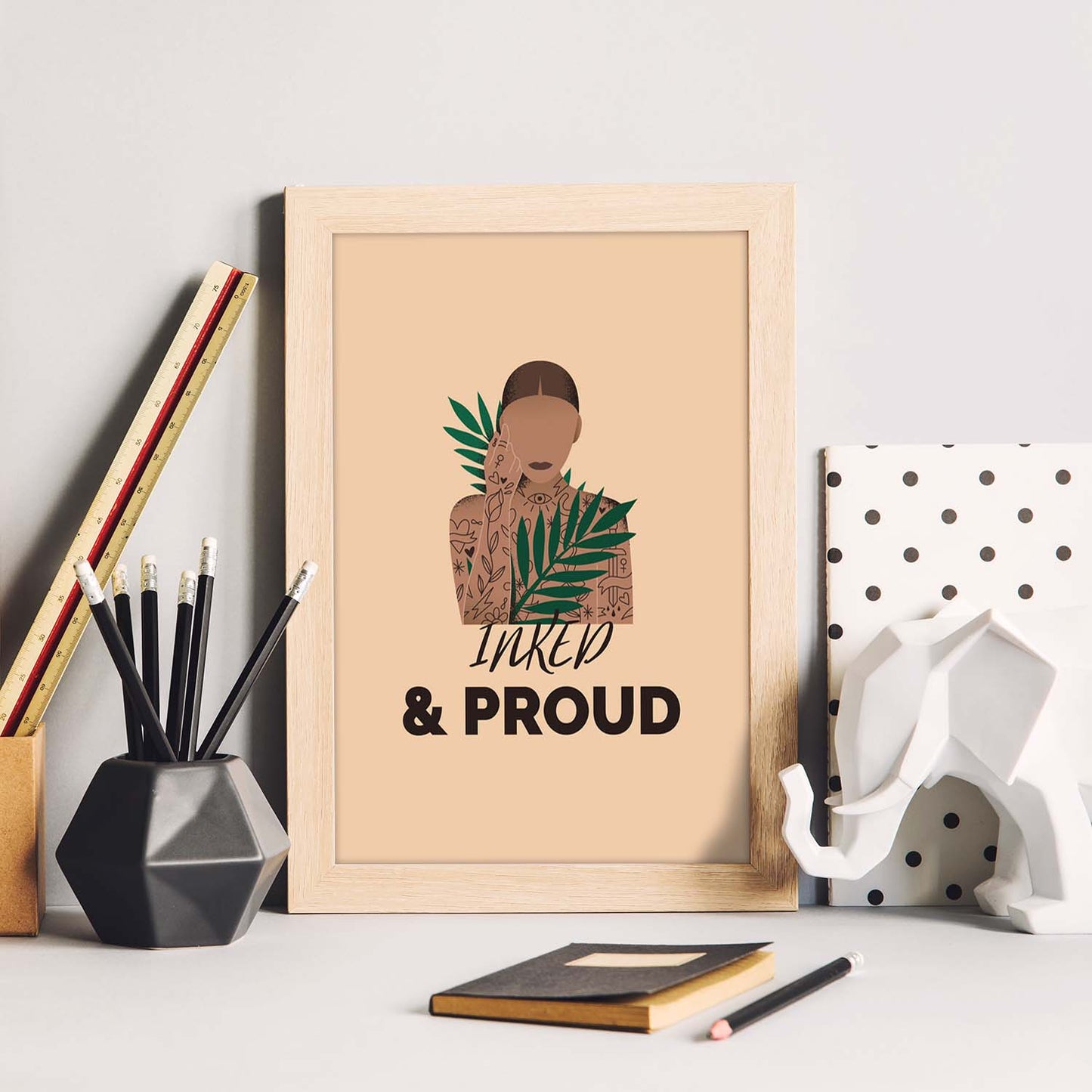 Lámina Tatuada y orgullosa. Pósters con ilustraciones sobre el amor propio y la aceptación.-Artwork-Nacnic-Nacnic Estudio SL