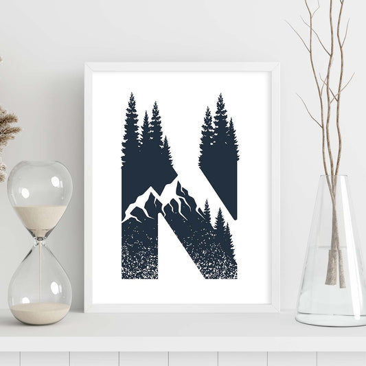 Letra N con bosque y montañas. Naturaleza.Posters de letras con diseño.-Artwork-Nacnic-Nacnic Estudio SL