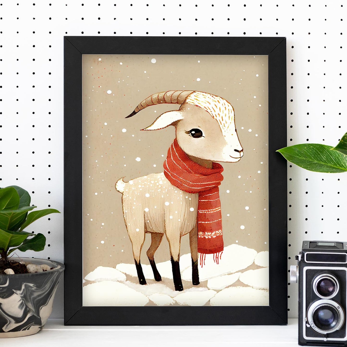 Nacnic lindo bebé ibex vistiendo rojo. Estampados de arte de pared estético para el diseño de dormitorio o sala de estar.-Artwork-Nacnic-Nacnic Estudio SL