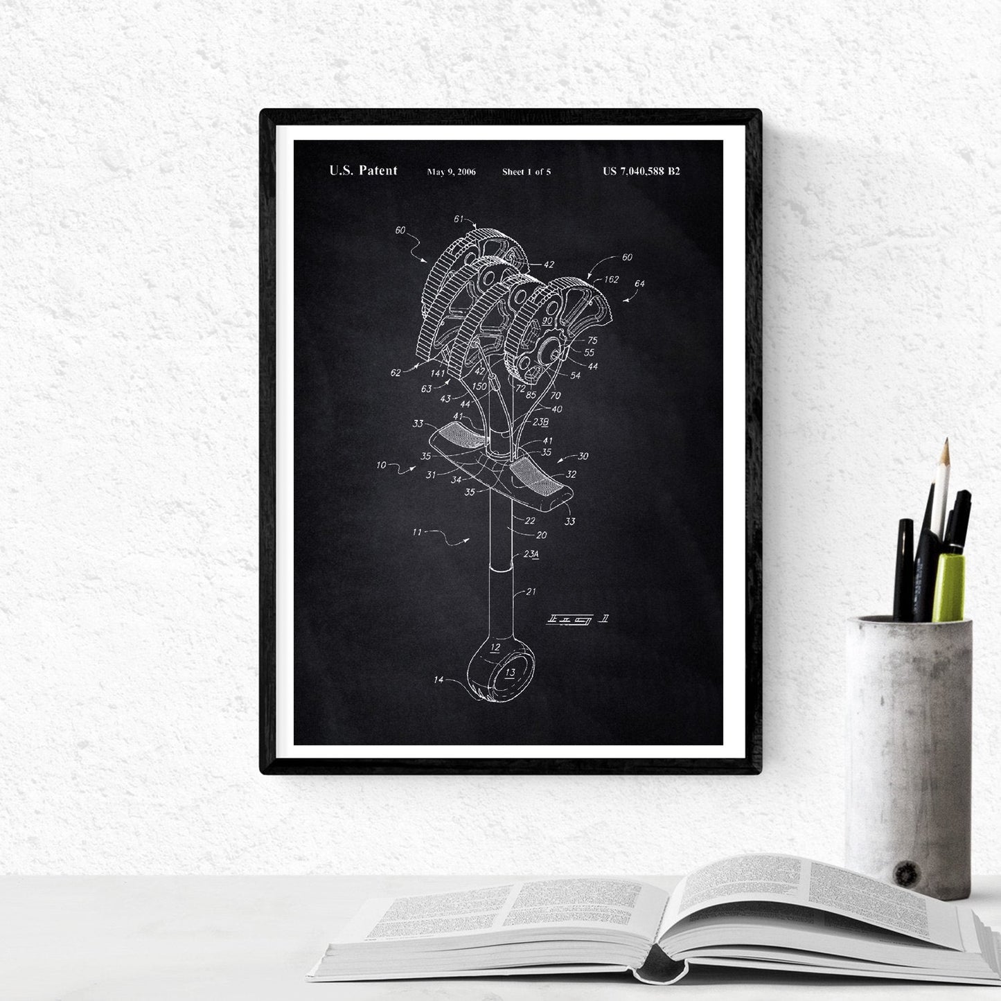 Negro - Pack de 4 Láminas con Patentes de Escalada. Set de Posters con inventos y Patentes Antiguas.-Artwork-Nacnic-Nacnic Estudio SL