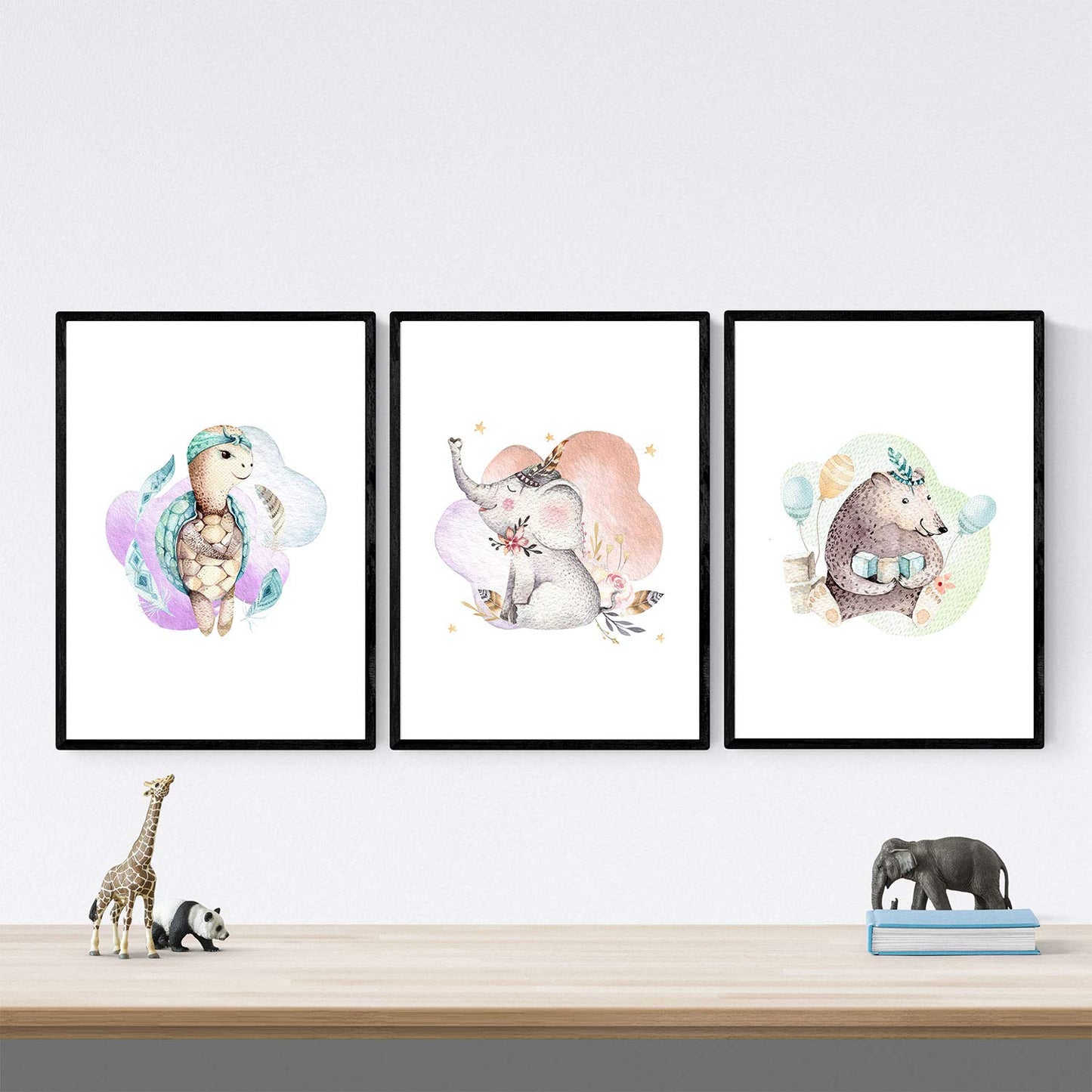 Pack de Tres láminas con Ilustraciones de Animales. Tortuga elefamnte y Oso.-Artwork-Nacnic-Nacnic Estudio SL