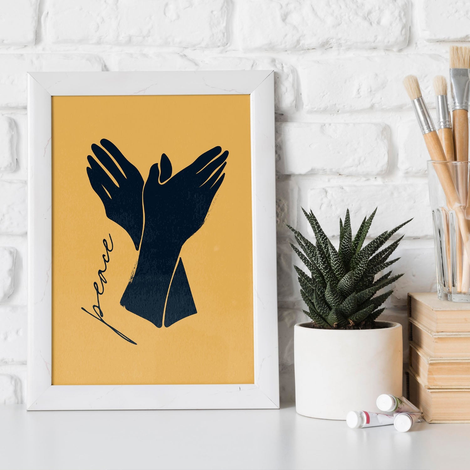 Peace in hands-Artwork-Nacnic-Nacnic Estudio SL