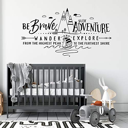 Pegatina de pared ESTILO NÓRDICO. Vinilo decorativo AVENTURAS SALVAJES. Lámina adhesiva GEOMÉTRICA con FRASE INSPIRADORA "Be Brave, Seek Adventure". Decoración minimalista para Hogar, Oficina, Tienda-Nacnic-Nacnic Estudio SL