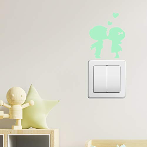 Pegatinas de pared BRILLAN EN LA OSCURIDAD. Vinilo decorativo para enchufe o interruptor de NIÑOS BESANDOSE. Pegatinas FLUORESCENTES. Láminas luminosas-Nacnic-Nacnic Estudio SL