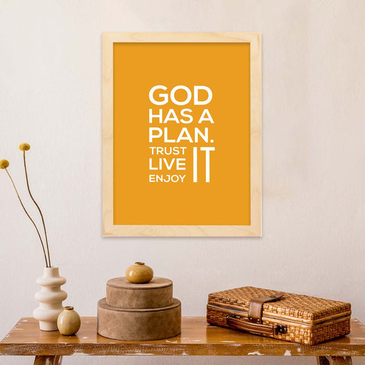 Poster con frase inspiracional. Lámina de decoración 'Dios tiene un plan' con frases motivadoras y llenas de energia.-Artwork-Nacnic-Nacnic Estudio SL