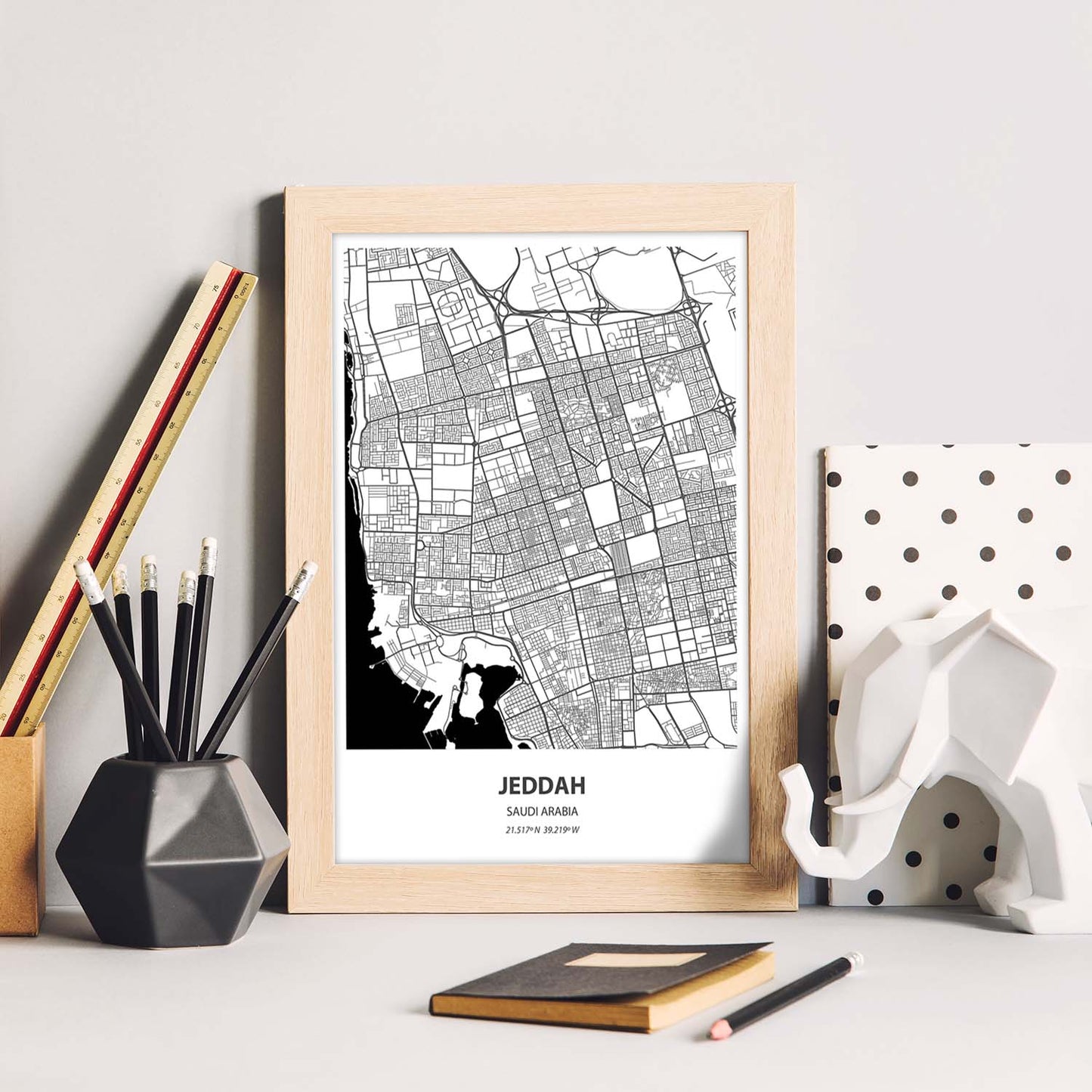 Poster con mapa de Jeddah - Arabia Saudi. Láminas de ciudades de Oriente Medio con mares y ríos en color negro.-Artwork-Nacnic-Nacnic Estudio SL