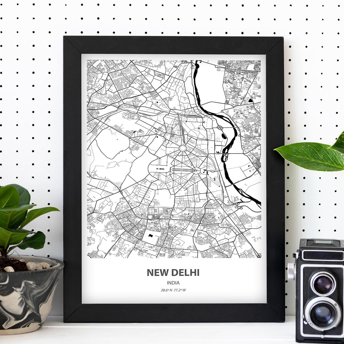 Poster con mapa de New Delhi - India. Láminas de ciudades de Asia con mares y ríos en color negro.-Artwork-Nacnic-Nacnic Estudio SL