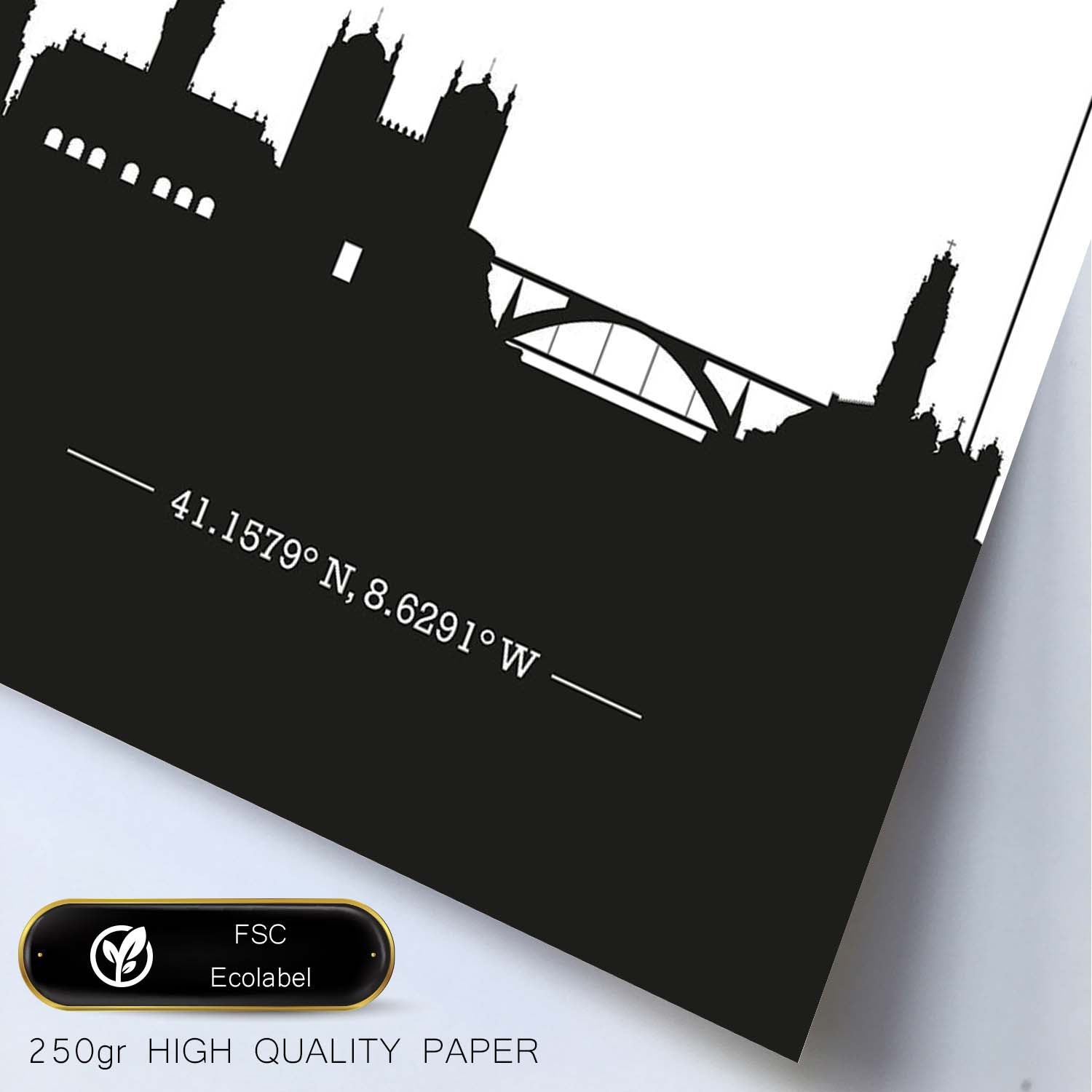 Poster con mapa de Porto - Portugal. Láminas con Skyline de ciudades de Europa con sombra negra.-Artwork-Nacnic-Nacnic Estudio SL