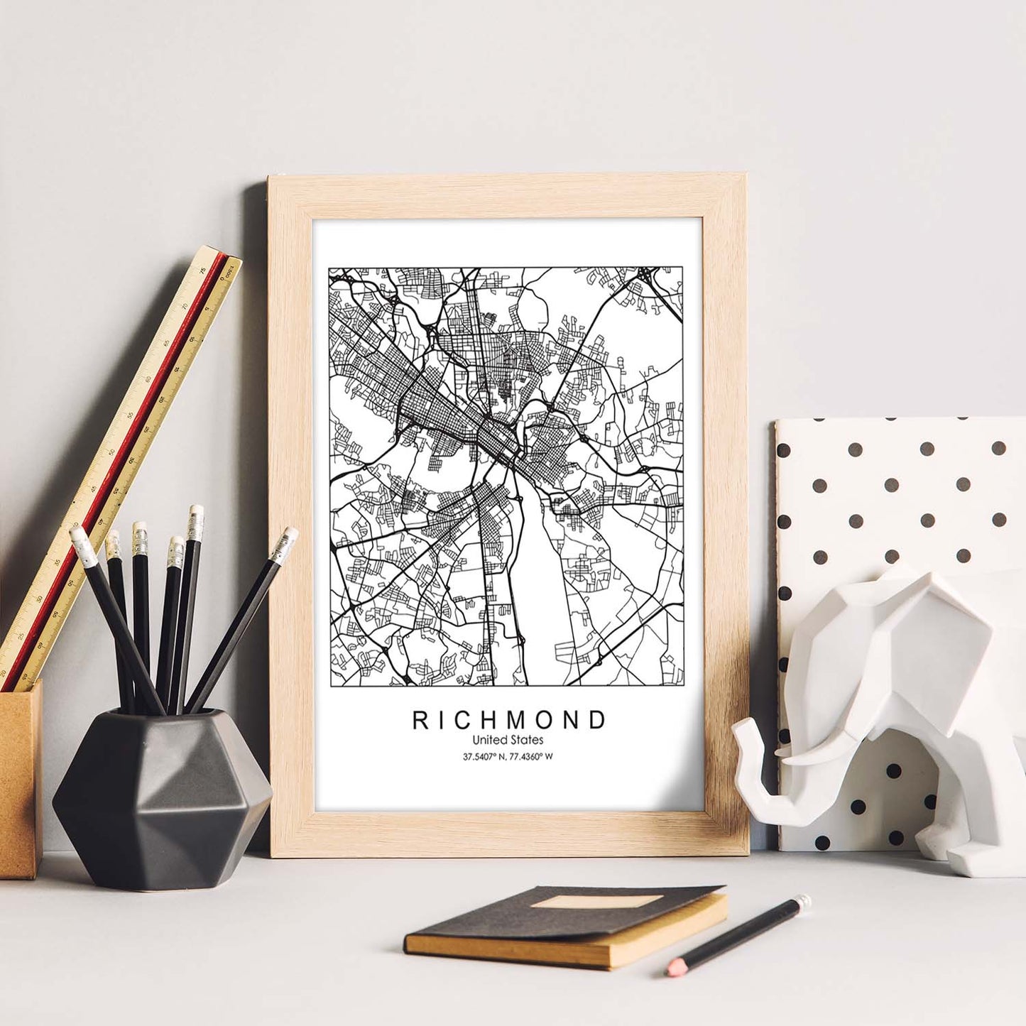 Poster con mapa de Richmond. Lámina de Estados Unidos, con imágenes de mapas y carreteras-Artwork-Nacnic-Nacnic Estudio SL