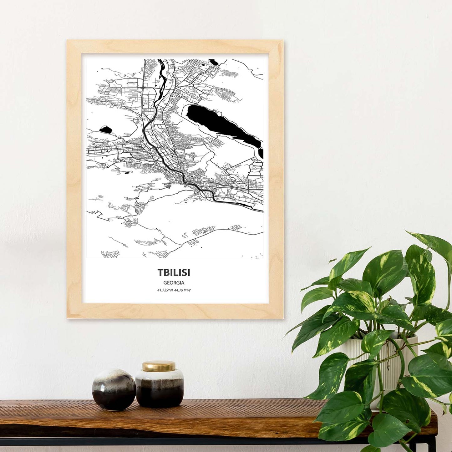 Poster con mapa de Tbilisi - Georgia. Láminas de ciudades de Oriente Medio con mares y ríos en color negro.-Artwork-Nacnic-Nacnic Estudio SL