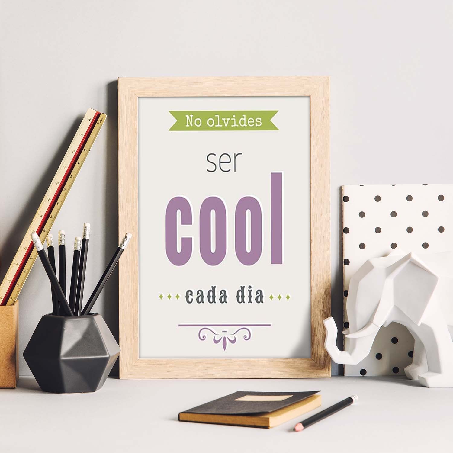 Poster con mensaje feliz. Lámina No olvides ser cool cada día.-Artwork-Nacnic-Nacnic Estudio SL