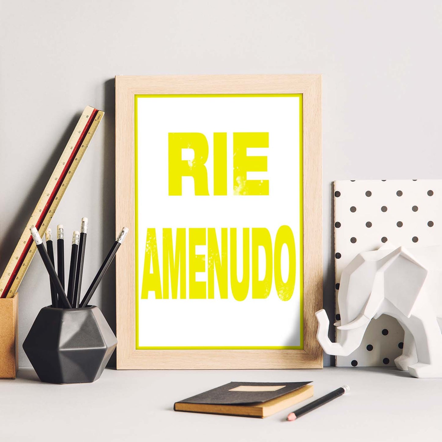Poster con mensaje feliz. Lámina Ríe amenudo.-Artwork-Nacnic-Nacnic Estudio SL
