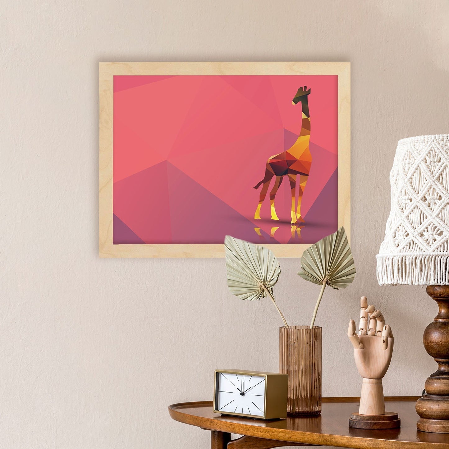 Poster de animales geométricos con fondos a color. Lámina Jirafa, ilustrada con formas geométricas, y con un colorido fondo.-Artwork-Nacnic-Nacnic Estudio SL