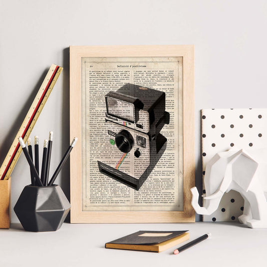 Poster de Camara Polaroid. Láminas de cámaras de fotos antiguas. Decoración de fotografía.-Artwork-Nacnic-Nacnic Estudio SL