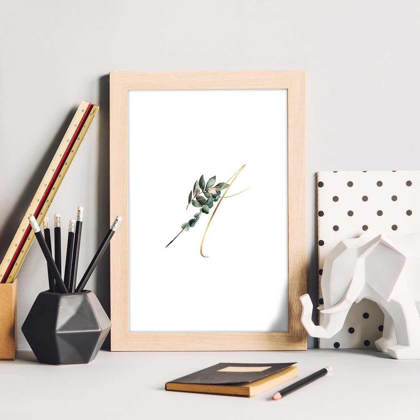 Poster de letra A. Lámina estilo Verde Fino con imágenes del alfabeto.-Artwork-Nacnic-Nacnic Estudio SL