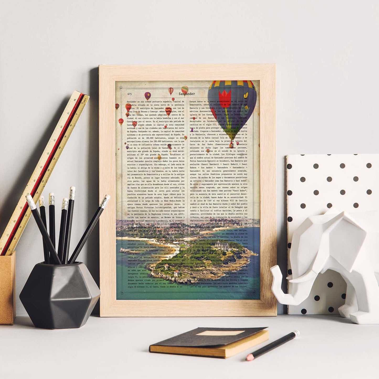 Poster de Santander 2. Láminas de ciudades españolas con definiciones. Decoración de interiores para españoles.-Artwork-Nacnic-Nacnic Estudio SL