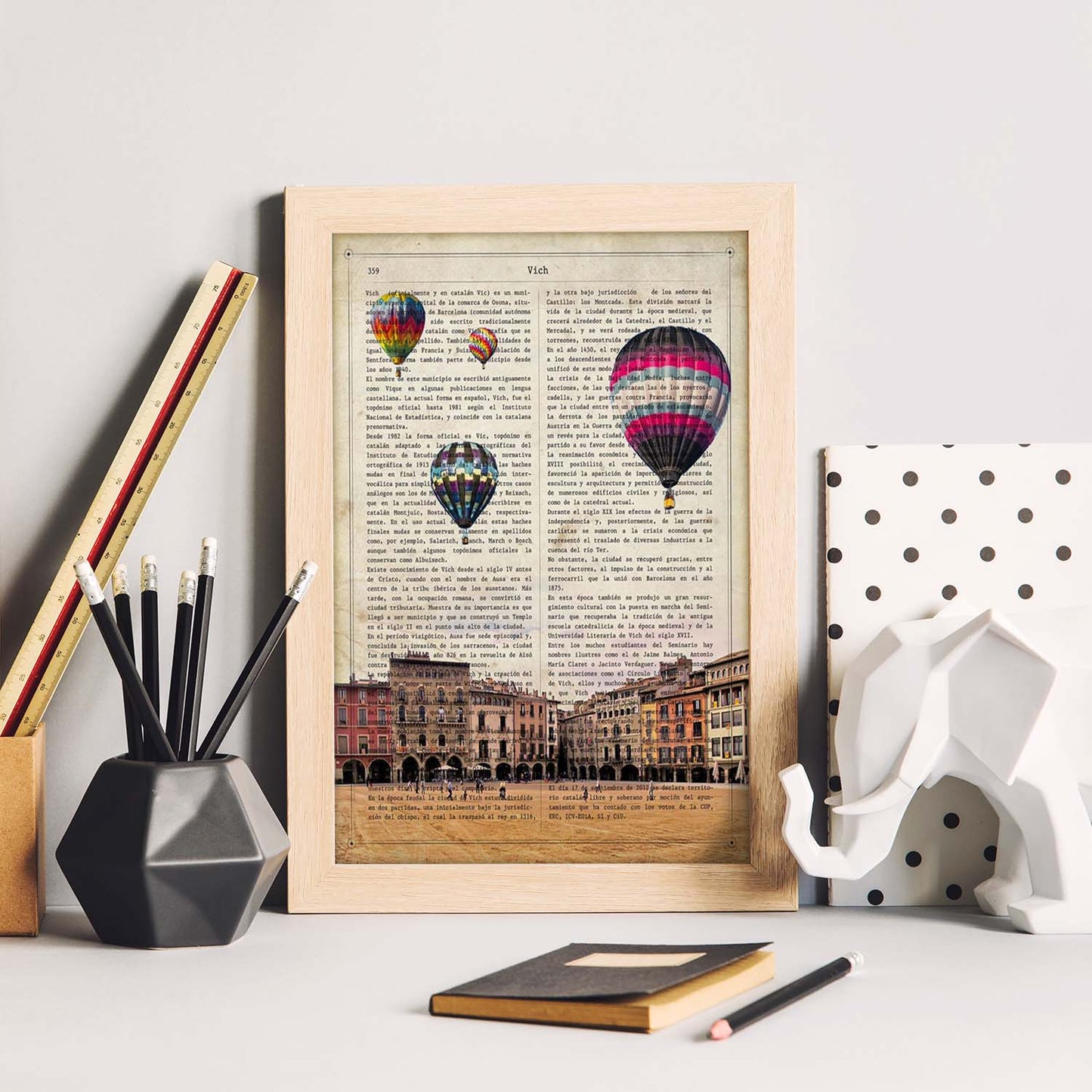 Poster de Vic. Láminas de ciudades españolas con definiciones. Decoración de interiores para españoles.-Artwork-Nacnic-Nacnic Estudio SL