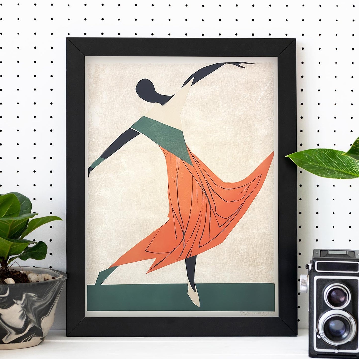 Póster Minimalista de Bailarina en Madera