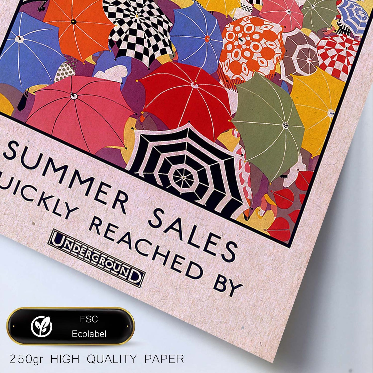 Poster vintage. Cartel vintage de Europa. Paraguas en Londres.-Artwork-Nacnic-Nacnic Estudio SL