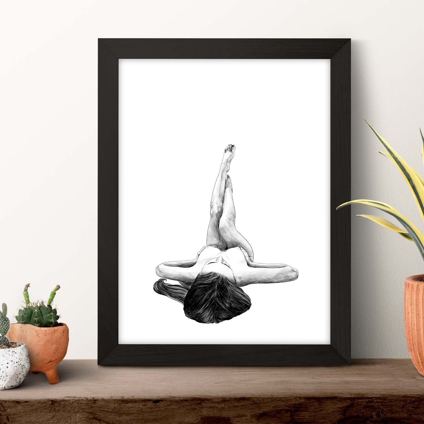 Posters eróticos. Lámina Tumbada dibujada con imágenes sensuales del cuerpo femenino.-Artwork-Nacnic-Nacnic Estudio SL