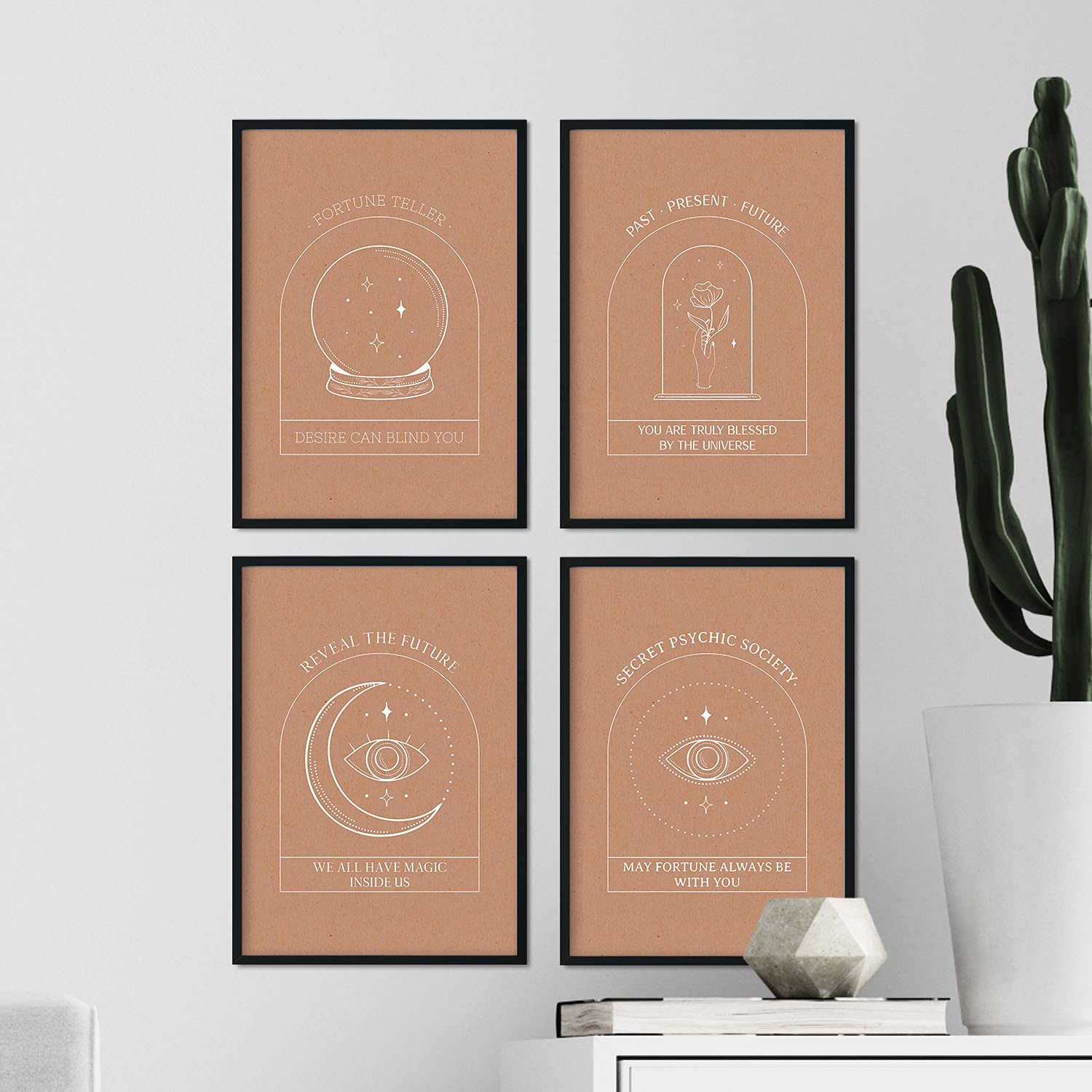 Set de láminas Colección esotérica. Pósters con ilustraciones de arte abstracto floral en cálidos tonos tierra.-Artwork-Nacnic-Nacnic Estudio SL