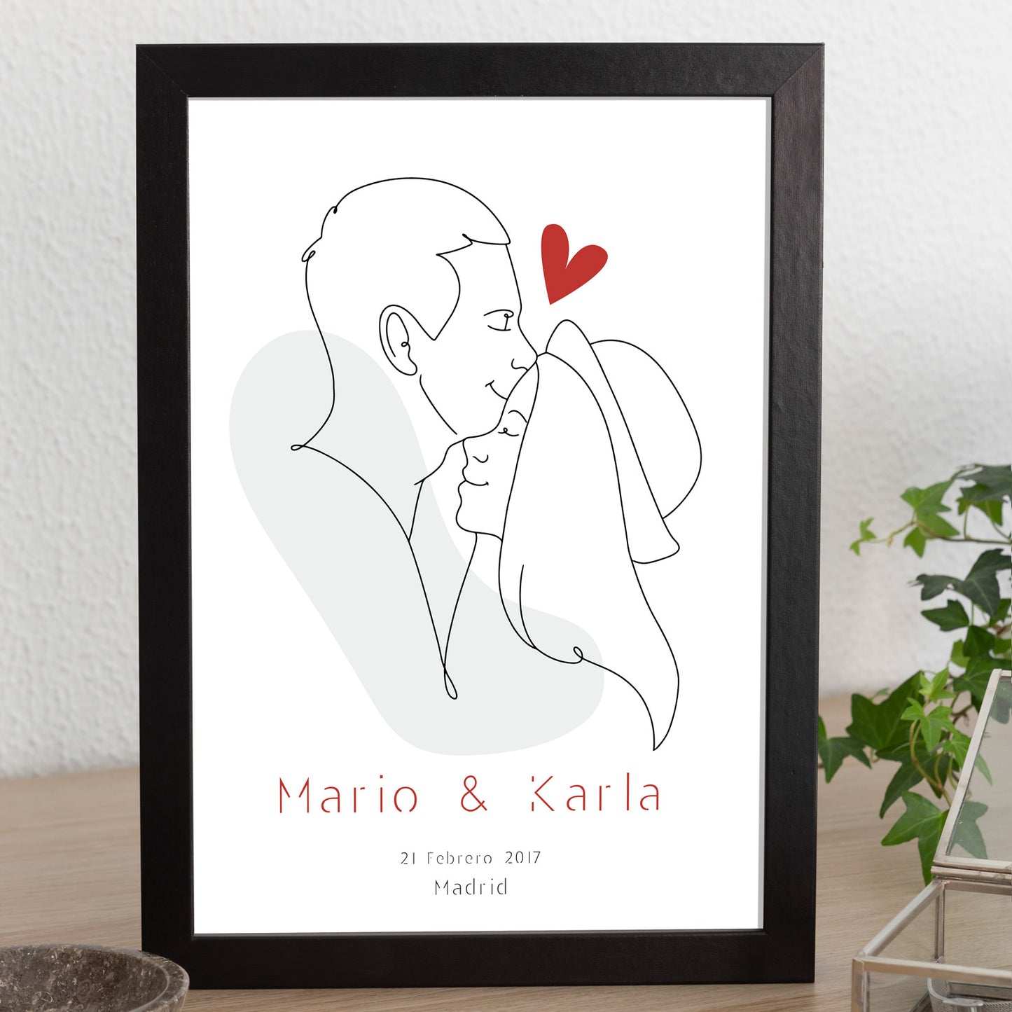 Lámina Personalizada Pareja Beso Y Corazon Con Nombres, Fecha En Que Se Conocieron Y Lugar Regalo De Diseño Para Momentos Unicos. Ideal Para Eventos. Cumpleaños, Aniversarios, Nacimientos