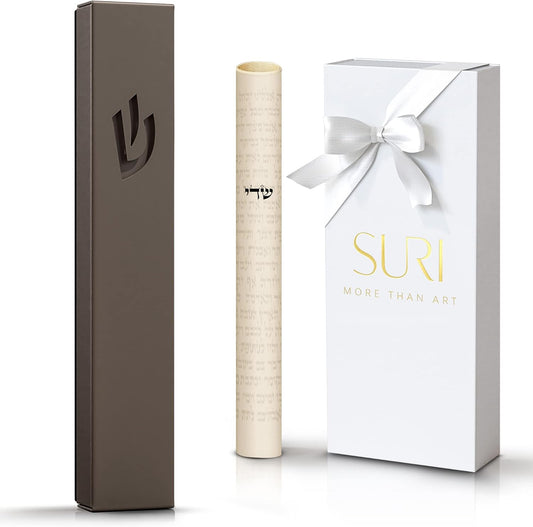 SURI Mezuzah clásica para puerta, caja de mezuzá autoadhesiva Nirosta gris oscuro de 5 pulgadas con pergamino no kosher | Mezuzá judía moderna para interiores y exteriores, caja de regalo de Judaica