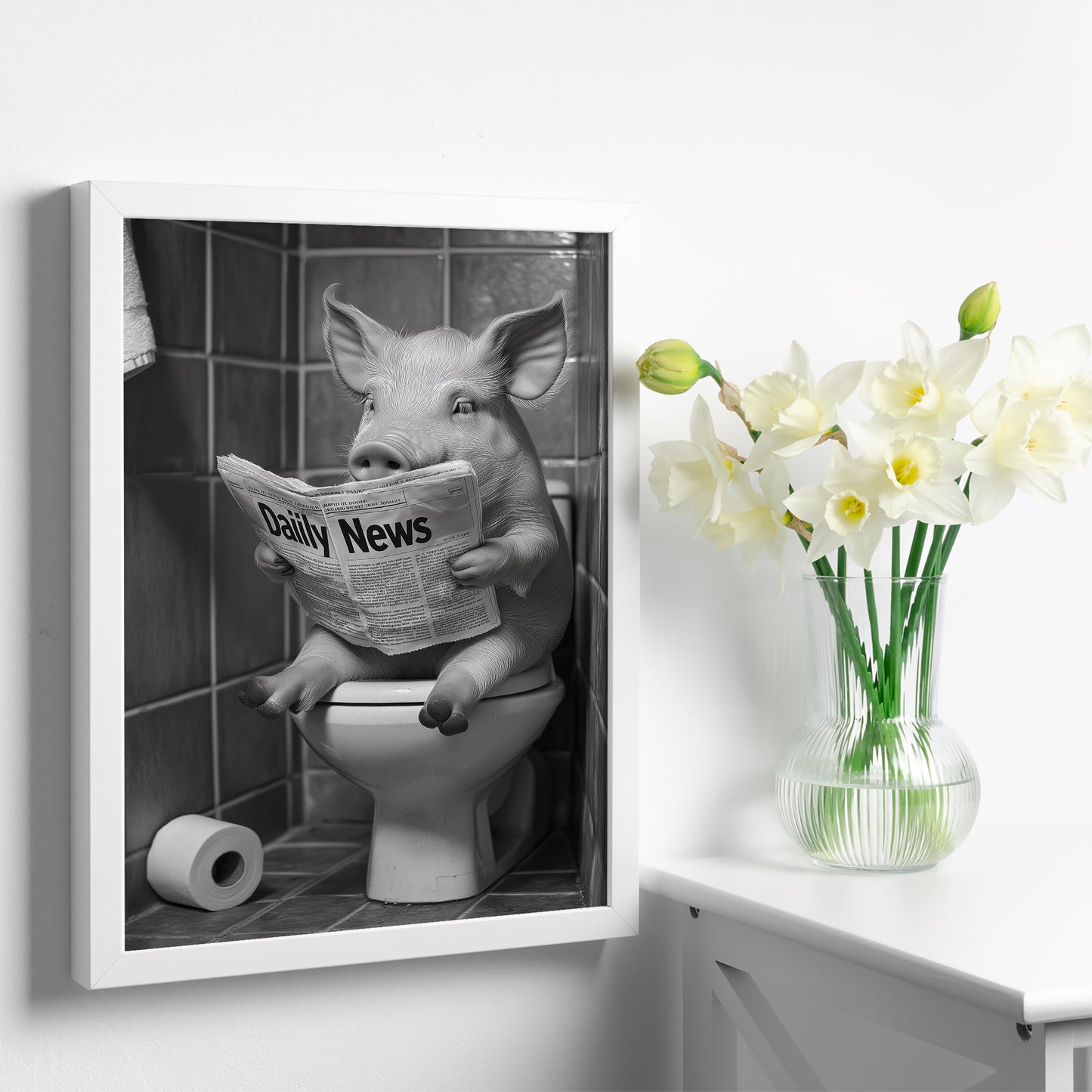 Set de 2 Cuadros de Animales con Periódico en el WC, Perro, Cerdo, Blanco y Negro con Ilustración Impresa en Estilo B/N para Decorar las Paredes del WC, Cuarto de Baño, Aseo, WC