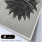 Lámina Planta blanco y negro 47. Pósters con ilustraciones de flores y plantas en tonos grises.-Artwork-Nacnic-Nacnic Estudio SL