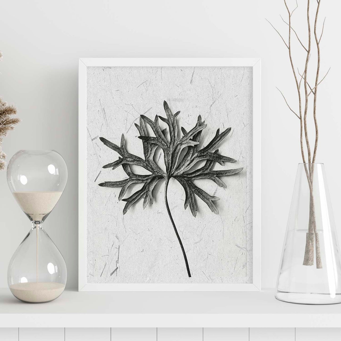 Lámina Planta blanco y negro 54. Pósters con ilustraciones de flores y plantas en tonos grises.-Artwork-Nacnic-Nacnic Estudio SL