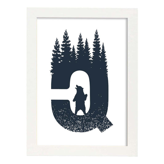 Letra Q con bosque, oso y montañas. Naturaleza.Posters de letras con diseño.-Artwork-Nacnic-A4-Marco Blanco-Nacnic Estudio SL