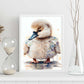 Nacnic baby cygnet sobre fondo blanco sonriendo con algo. Estampados de arte de pared estético para el diseño de dormitorio o sala de estar.-Artwork-Nacnic-Nacnic Estudio SL