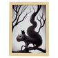 Nacnic Lámina Ardilla Dependiente estilo T. Burton. Ilustraciones y pósters de animales inspirados en el arte gótico y oscuro de Burton. Diseño y Decoración de Interiores.-Artwork-Nacnic-A4-Marco Madera clara-Nacnic Estudio SL