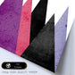 Poster con dibújo de montañas geométricas. Lámina Montañas moradas negras, ilustrada con con formas y figuras llenas de color.-Artwork-Nacnic-Nacnic Estudio SL