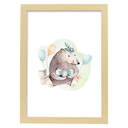 Poster con ilustración de Animal. Oso de cumpleaños.-Artwork-Nacnic-A4-Marco Madera clara-Nacnic Estudio SL
