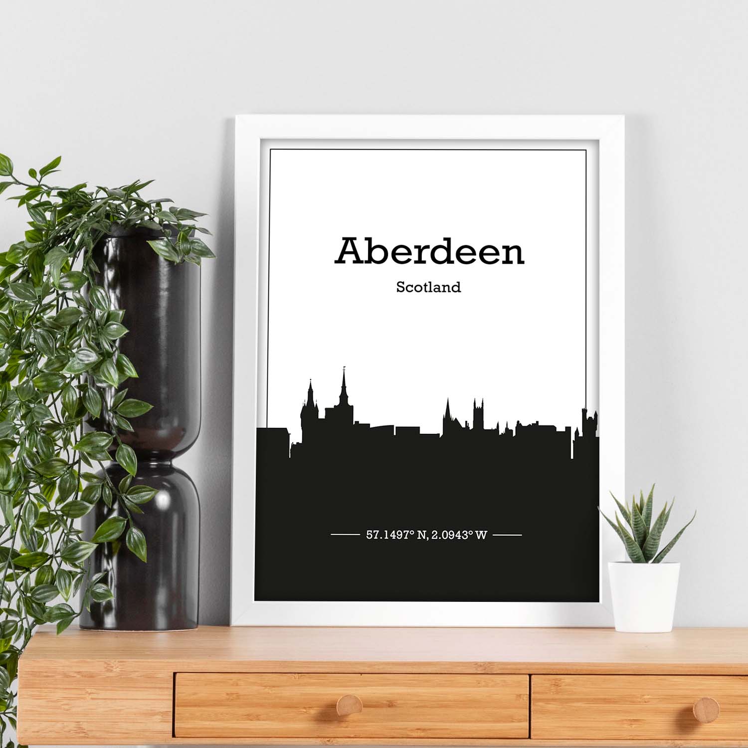 Poster con mapa de Aberdeen - Escocia. Láminas con Skyline de ciudades de Inglaterra e Irlanda con sombra negra.-Artwork-Nacnic-Nacnic Estudio SL