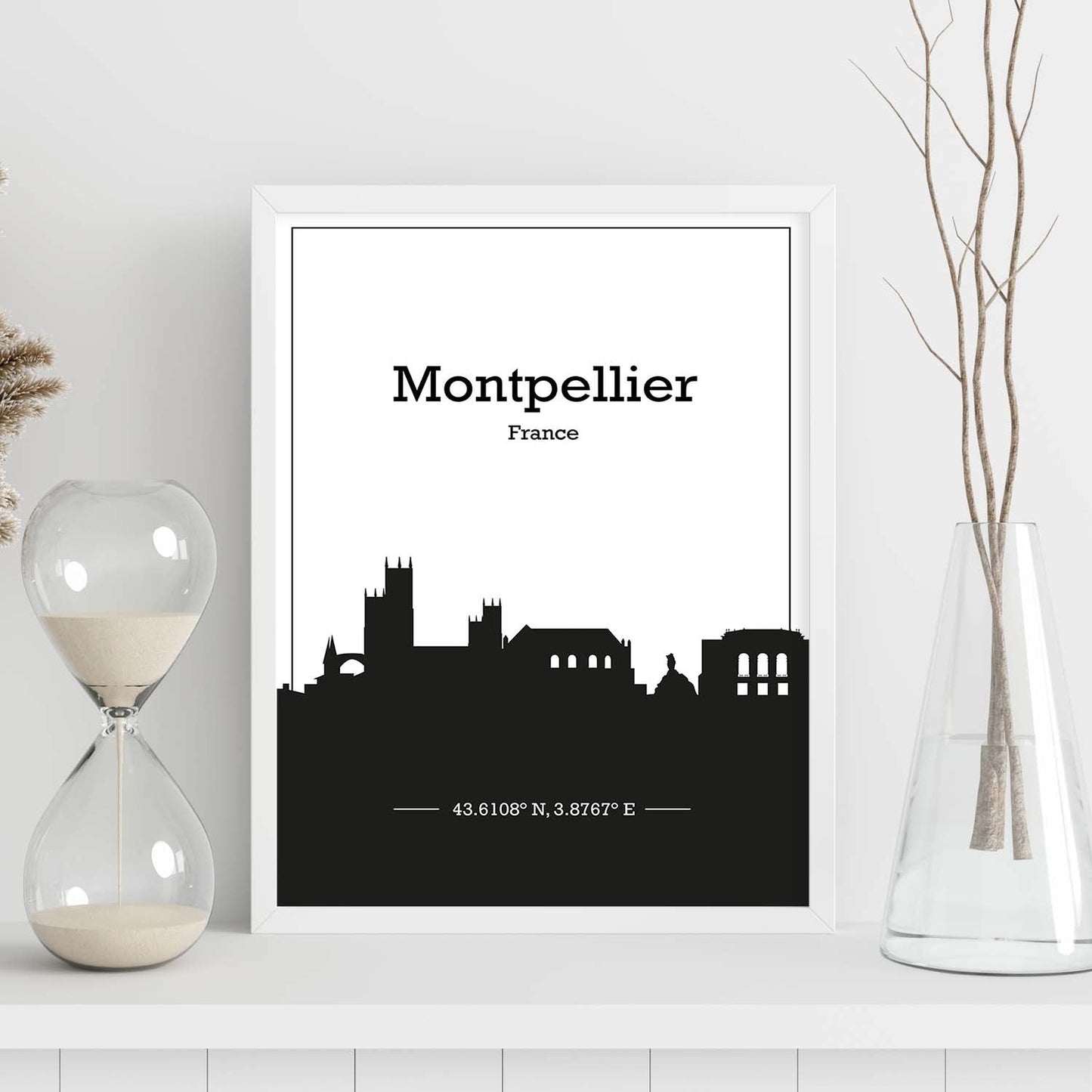 Poster con mapa de Montpellier - Francia. Láminas con Skyline de ciudades de Francia con sombra negra.-Artwork-Nacnic-Nacnic Estudio SL