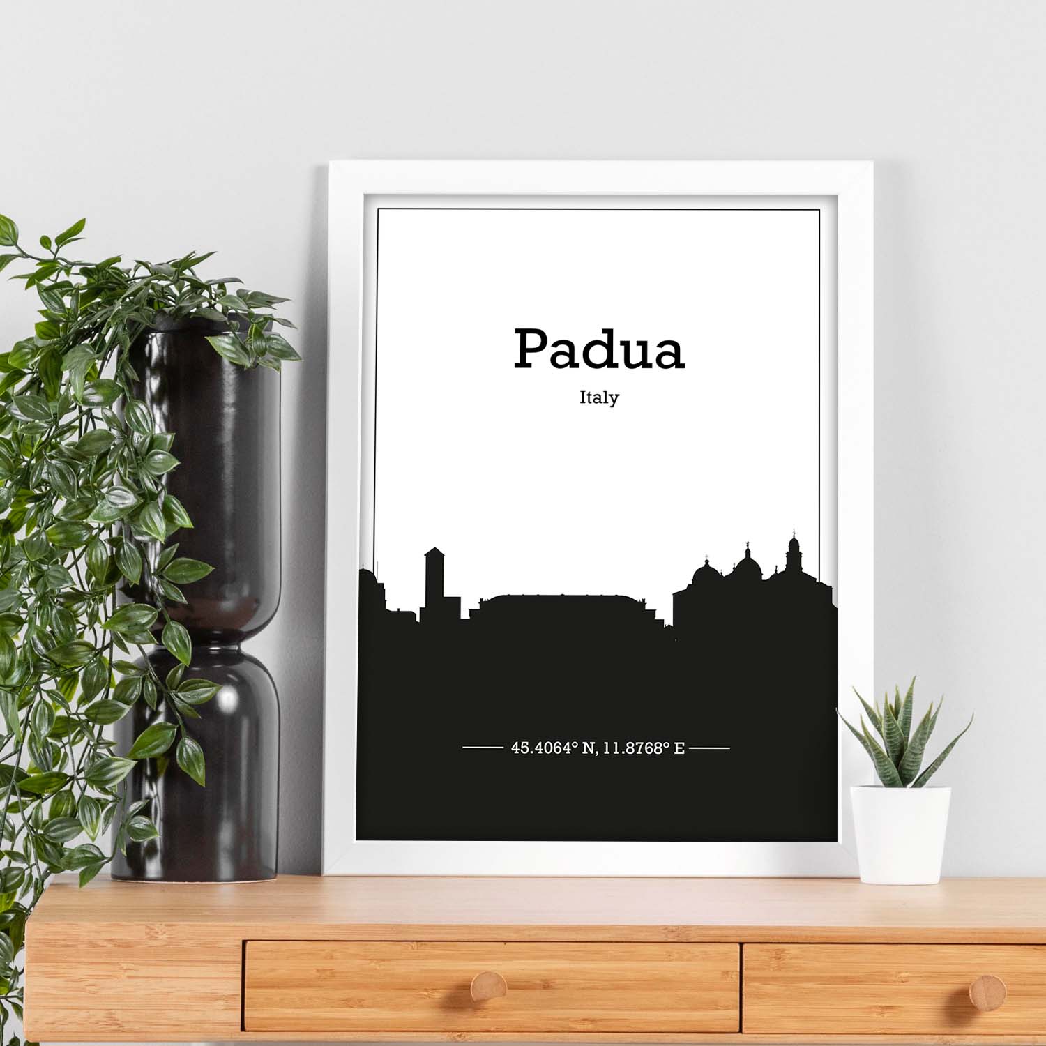 Poster con mapa de Padua - Italia. Láminas con Skyline de ciudades de Italia con sombra negra.-Artwork-Nacnic-Nacnic Estudio SL