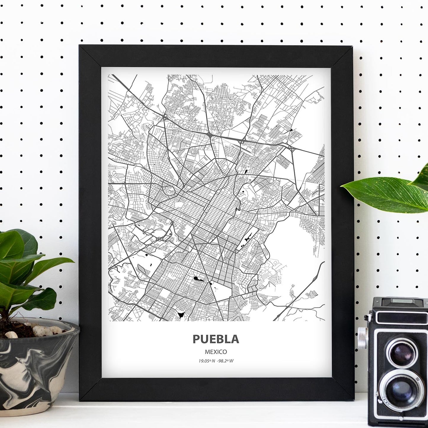 Poster con mapa de Puebla - Mexico. Láminas de ciudades de Latinoamérica con mares y ríos en color negro.-Artwork-Nacnic-Nacnic Estudio SL