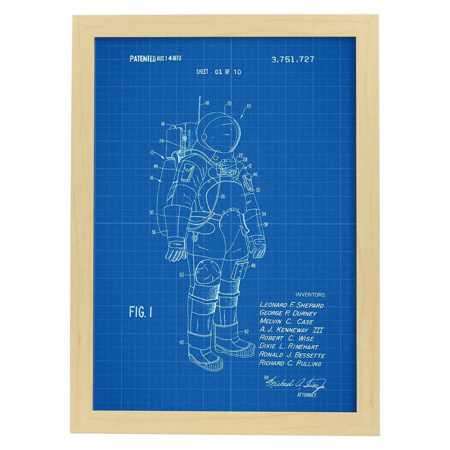 Poster con patente de Traje de astronauta. Lámina con diseño de patente antigua-Artwork-Nacnic-A3-Marco Madera clara-Nacnic Estudio SL
